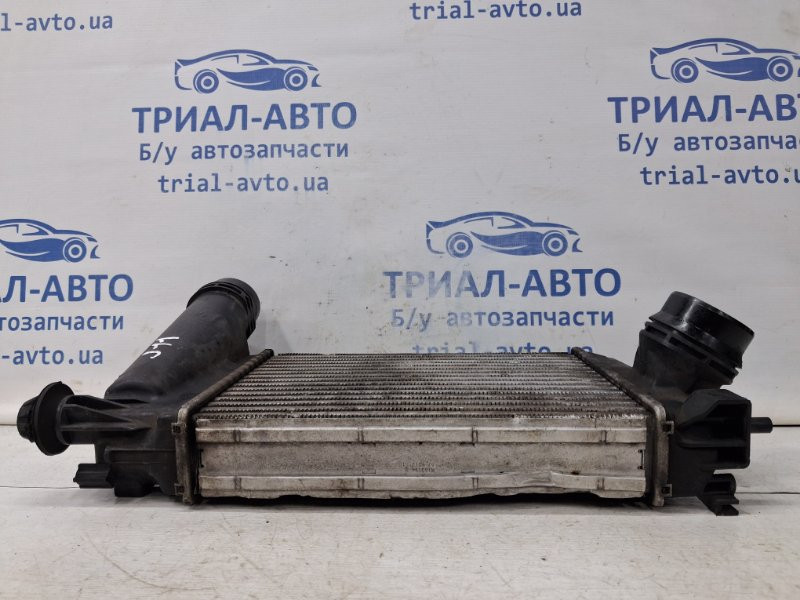 Радиатор интеркуллера Nissan Qashqai J11 1.2 БЕНЗИН HRA2DDT 2013 (б/у) Київ - зображення 4