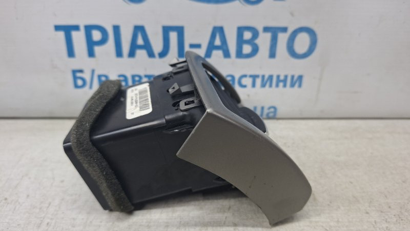 Дефлектор обдува Ford Fusion USA 2 1.5 БЕНЗИН ENUN0 2013 лев. (б/у) Киев - изображение 3