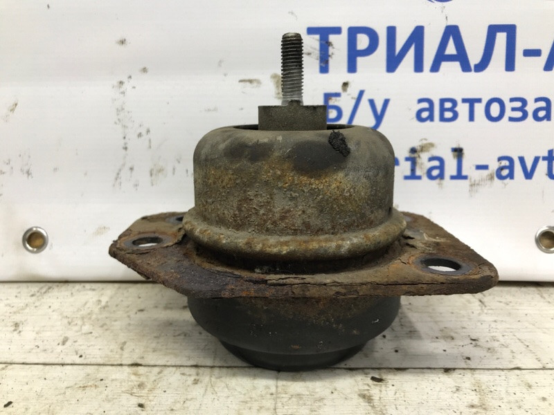 Подушка ДВС правая Chevrolet Lacetti J200 1.8 БЕНЗИН 2004 (б/у) Киев - изображение 1