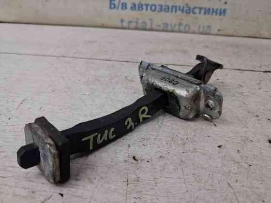Ограничитель двери задний правый Hyundai Tucson 2004-2009 794902E000 (Арт. 86302) Киев