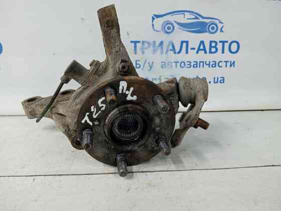 Кулак поворотный левый со ступицей Toyota Avensis T25 1.8 БЕНЗИН 1ZZFE 2002 (б/у) Киев