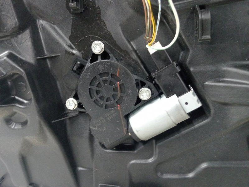 Стеклоподъемник передний левый Mazda 3 BK 1.6 БЕНЗИН Z6 2003 (б/у) Киев - изображение 5