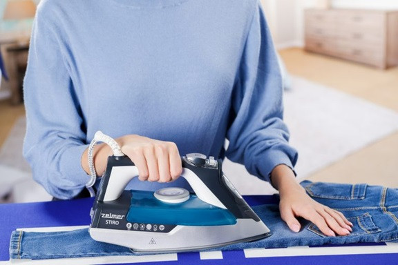 Утюг Zelmer ZIR3000 3000 Вт синий Київ - зображення 4