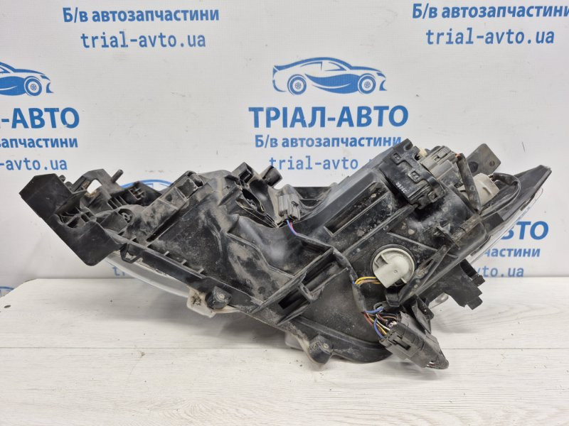 Фара правая Ксенон Mazda 3 BM 2.2 DIESEL 2013 (б/у) Киев - изображение 10
