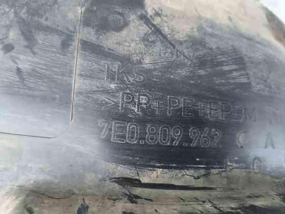 Подкрылок передний правый VW T5 2010-2015 (7E0809962A) Ковель