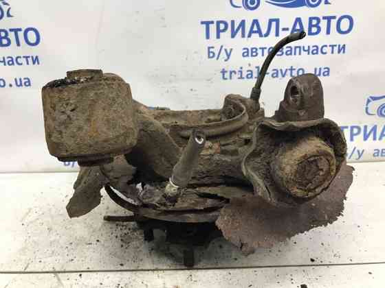 Цапфа задняя левая со ступицей Mitsubishi Pajero Wagon 4 3.2 ДИЗЕЛЬ 4M41 2006 (б/у) Киев