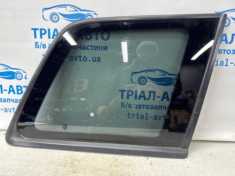 Стекло в кузов заднее правое Mitsubishi Outlander CU 2.4 БЕНЗИН 4G69 2003 (б/у) Киев - изображение 1