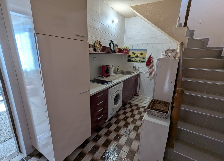 Комфортный дом с участком в 7 км от пляжа г. Обзор (Болгария) Киев - изображение 4