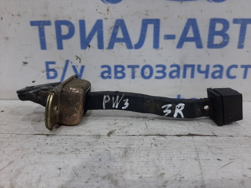 Ограничитель двери задний правый Mitsubishi Pajero Wagon 3 3.2 ДИЗЕЛЬ 4M41 1999 (б/у) Киев - изображение 1