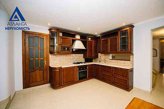 продажа 5-к квартира Луцк, 145000 $ Луцьк