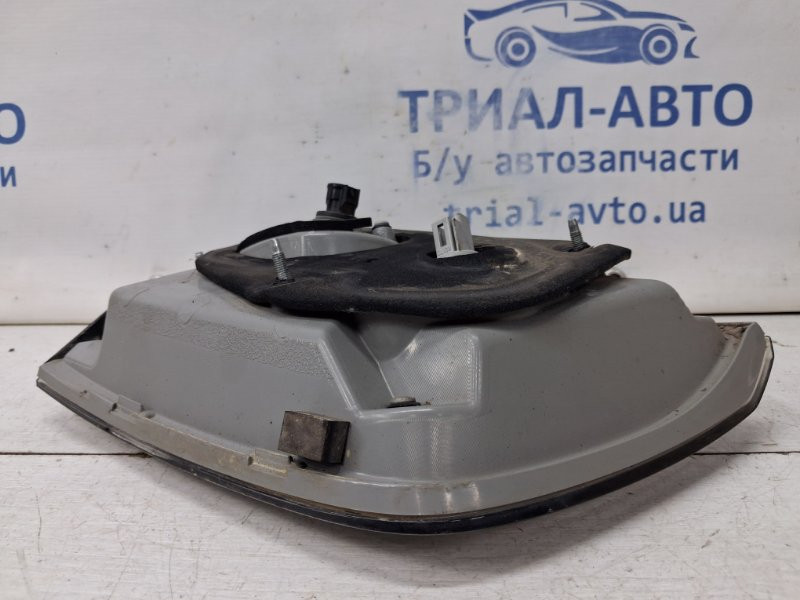 Фонарь задний внутренний правый Lexus RX 350 XU30 3.5 БЕНЗИН 2GRFE 2003 (б/у) Киев - изображение 6