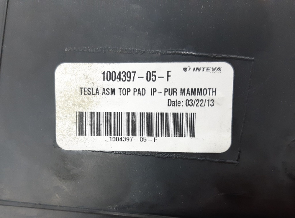 Панель торпеды (черная искуственная кожа) PUR MAMMOTH Tesla model S, model S REST 1060695-05-G Київ - зображення 4