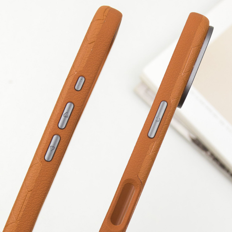 Кожаный чехол Carved with MagSafe для Apple iPhone 16 (6.1") Херсон - изображение 7