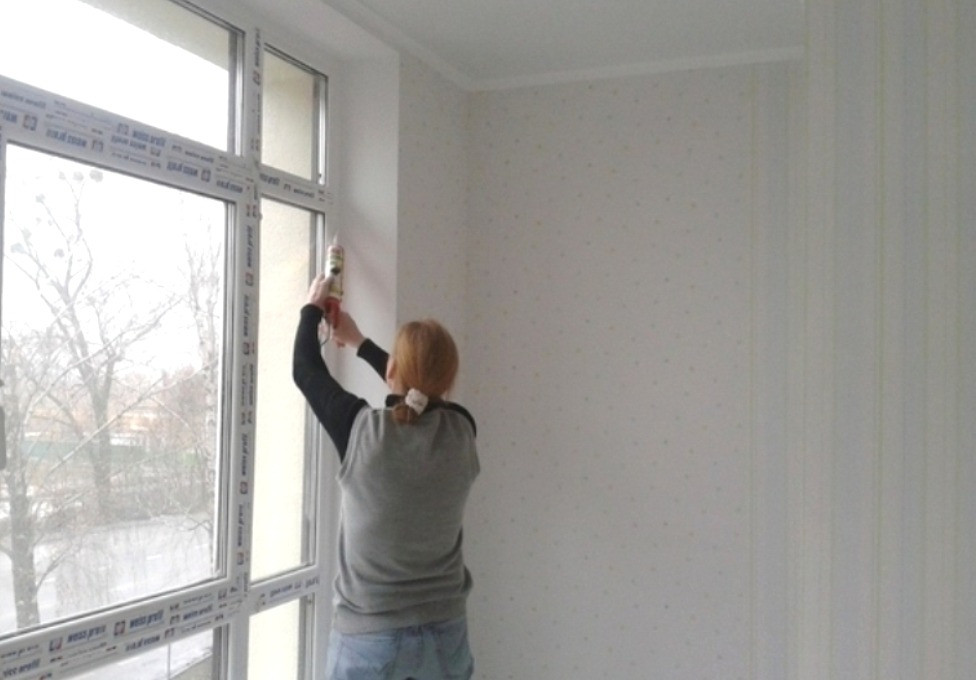 Поклейка шпалер та малярські роботи Киев - изображение 1