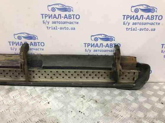 Подножка Mitsubishi Pajero Wagon 3 3.2 ДИЗЕЛЬ 4M41 2000 прав. (б/у) Київ
