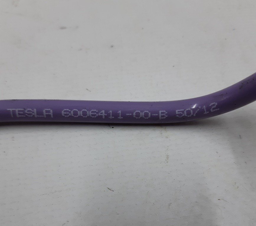 2Трубка блока клапанов пневмоподвески (большая) Tesla model S 6006411-00-B Киев - изображение 3