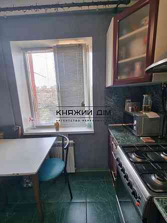 Продаж 1-кімнатної на Харківському Київ