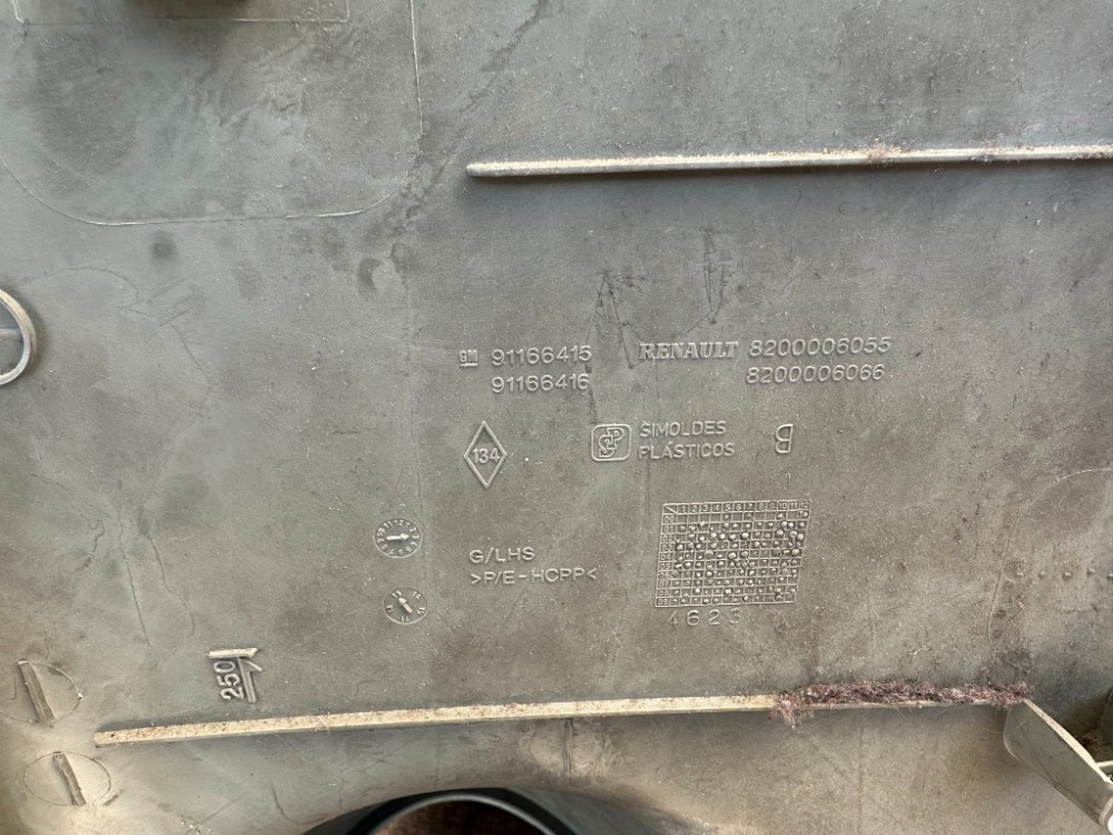 Пластик накладки салона Nissan Primastar 2001-2006 Ковель - зображення 3