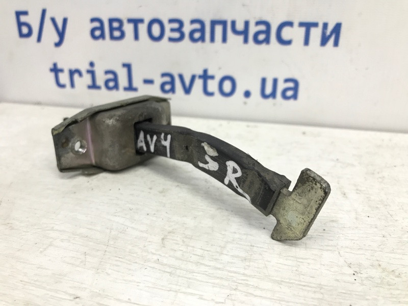 Ограничитель двери задний правый Toyota RAV 4 A30 2.2 DIESEL 2ADFTV 2005 (б/у) Киев - изображение 3