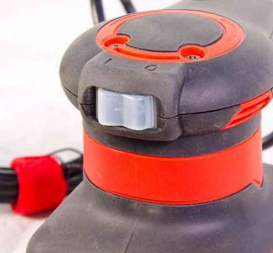 Машина плоскошлифовальная MPT PROFI 240 Вт 110х110 мм 14000 об/мин дополнительные щетки MPS2403 Харьков