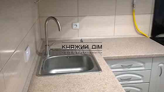 3х кімнатна біля метно Либідська 25000 грн Код-11155259 Київ