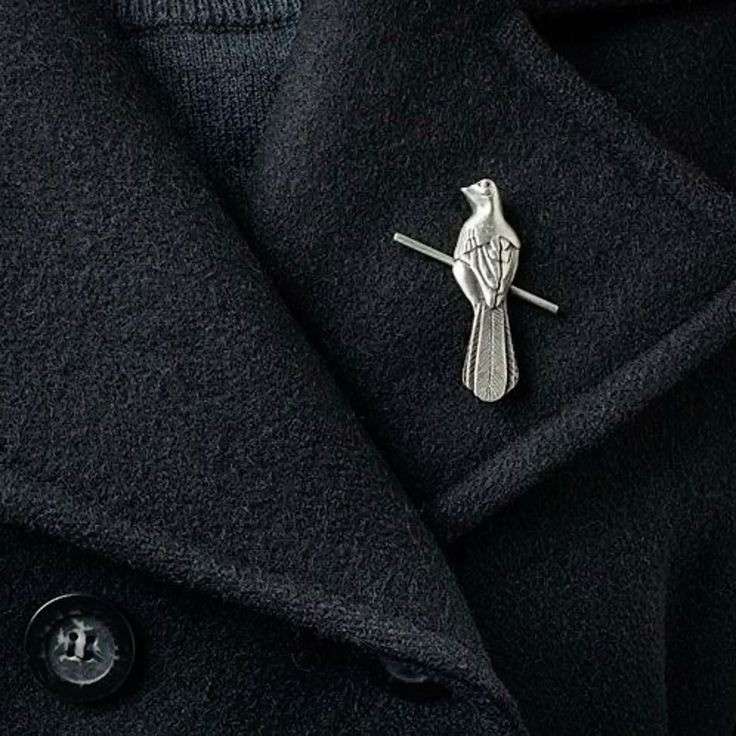 Брошь Пересмешник: Когда слова — оружие, а молчание — власть. Символ Мастера над монетой, Київ - зображення 5