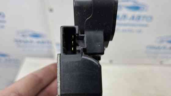 Замок крышки багажника Mitsubishi Lancer 10 2.0 БЕНЗИН 4B11 2007 (б/у) Київ