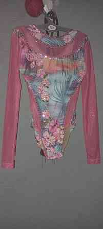 Продам купальники,комбинезоны и штанишки спортивные Одеса