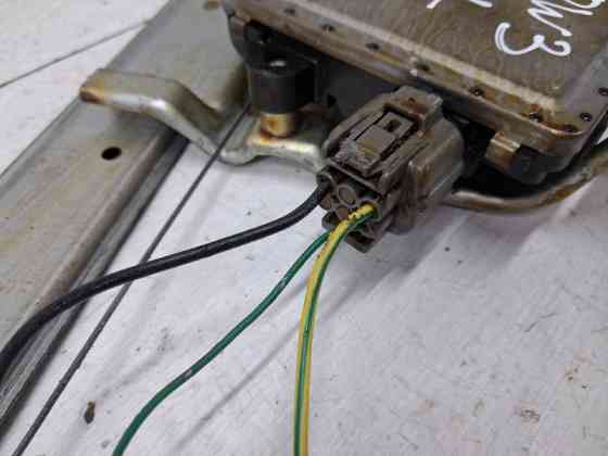 Стеклоподъемник передний левый Mitsubishi Pajero Wagon 3 3.2 ДИЗЕЛЬ 4M41 1999 (б/у) Київ