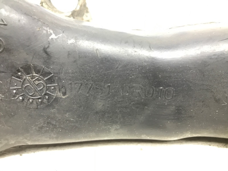 Воздухозаборник Toyota Avensis T25 2.2 DIESEL 2ADFTV 2002 (б/у) Київ - зображення 3