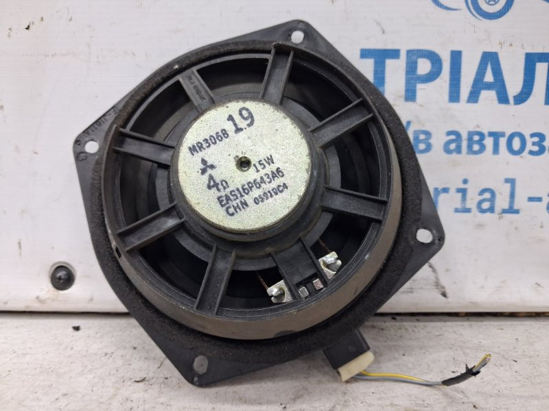 Динамик двери Mitsubishi Pajero Wagon 3 3.2 ДИЗЕЛЬ 4M41 1999 (б/у) Киев - изображение 2