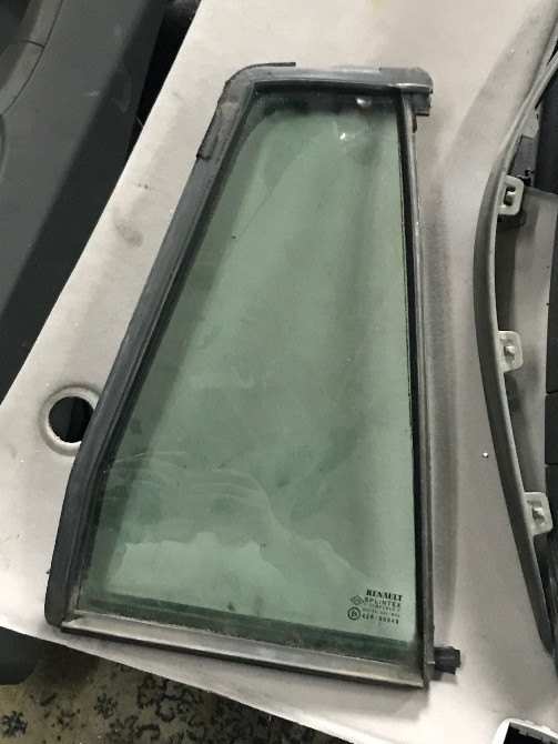 Бу стекло задней правой двери Renault laguna 2, 8200001461, 8200445509, глухое, форточка, универсал, Кропивницький - зображення 1