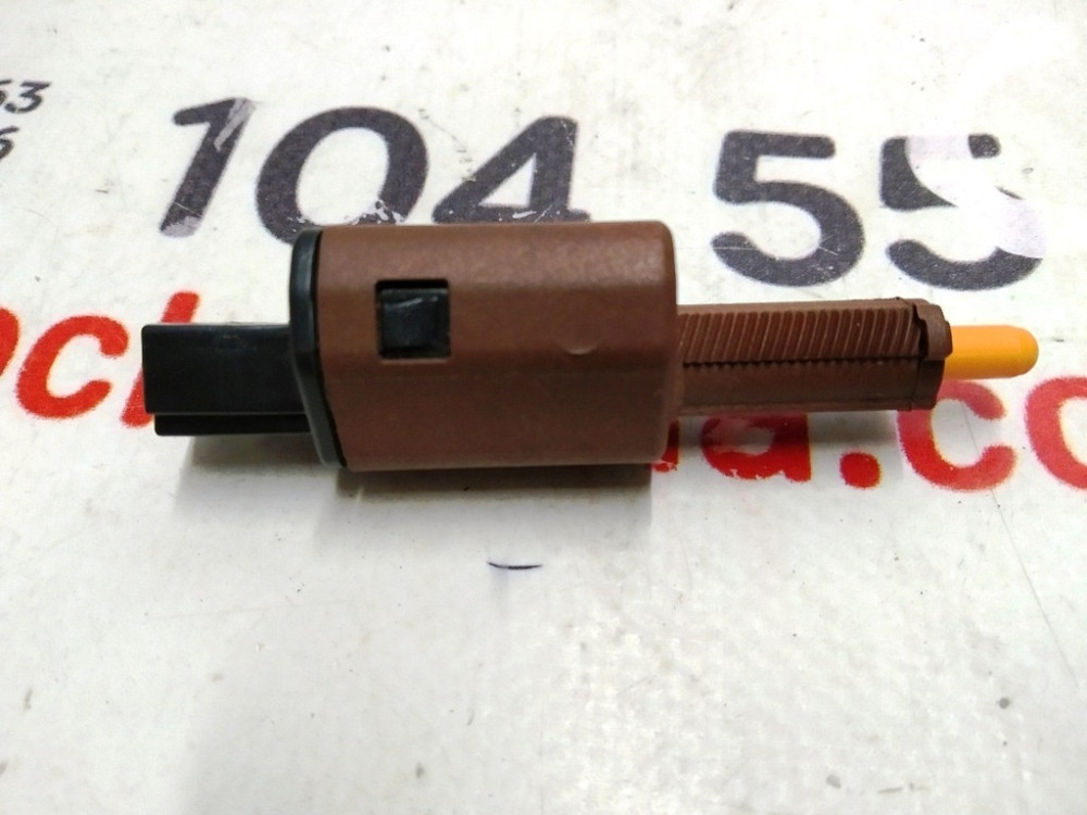 Выключатель стоп сигнала (лягушка) Tesla model 3 Tesla model Y 1044681-00-B Киев - изображение 3