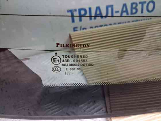Стекло крышки багажника Nissan Juke F15 1.6 TURBO 2010 (б/у) Киев