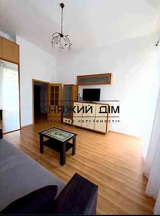 Оренда 1 км. кв. з паркомісцем в центрі Саксаганського,51/87 код 11203690 Київ