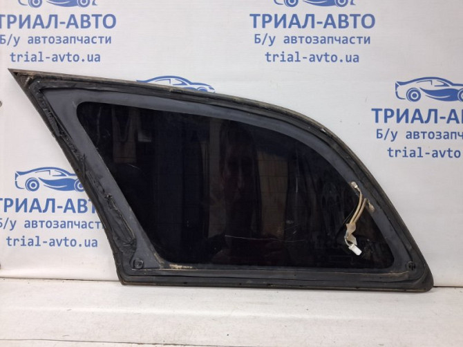 Стекло в кузов заднее правое Toyota Avensis T25 1.8 БЕНЗИН 1ZZFE 2002 (б/у) Київ - зображення 2