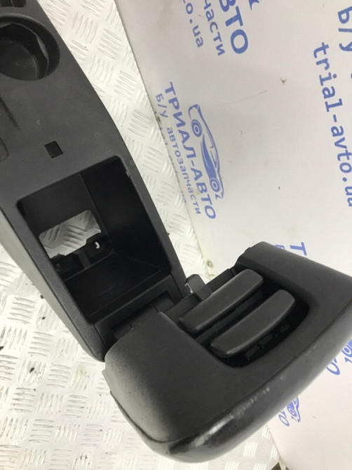 Подлокотник Kia Ceed 2006-2012 846101H0400Z (Арт. 54390) Киев - изображение 5