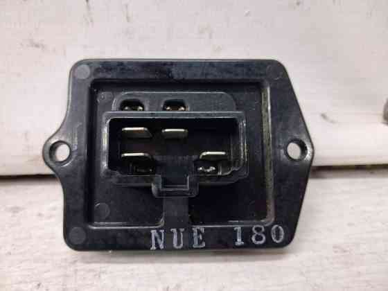 Резистор печки Mitsubishi Pajero Wagon 3 3.2 ДИЗЕЛЬ 4M41 1999 (б/у) Киев