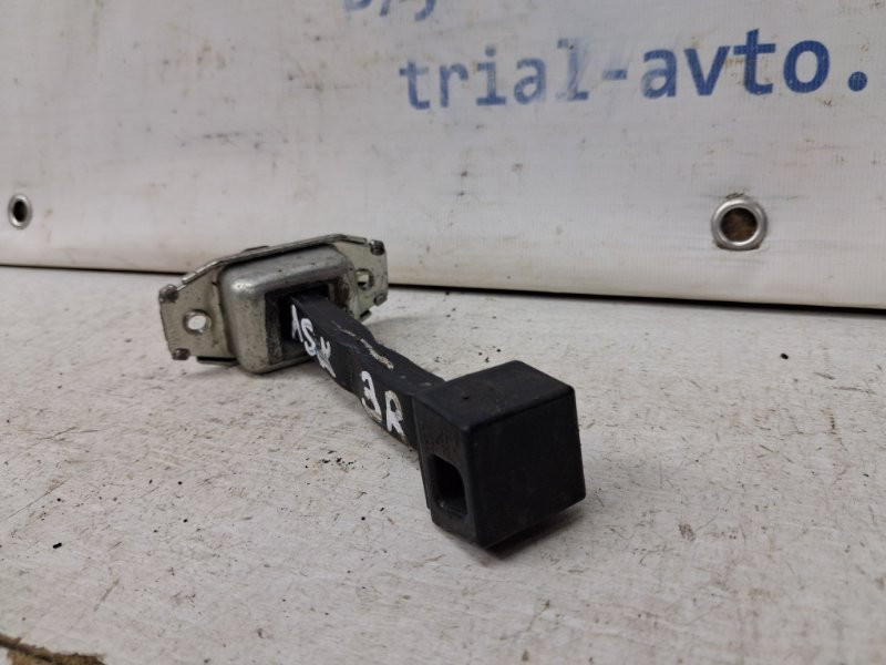 Ограничитель двери задний правый Mitsubishi ASX GA 1.8 DIESEL 4N13 2010 (б/у) Киев - изображение 3