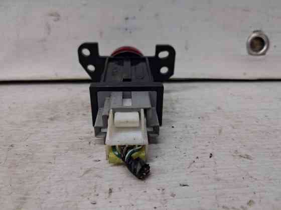 Кнопка аварийки Mitsubishi Outlander 2003-2006 MN162633 (Арт. 67375) Киев