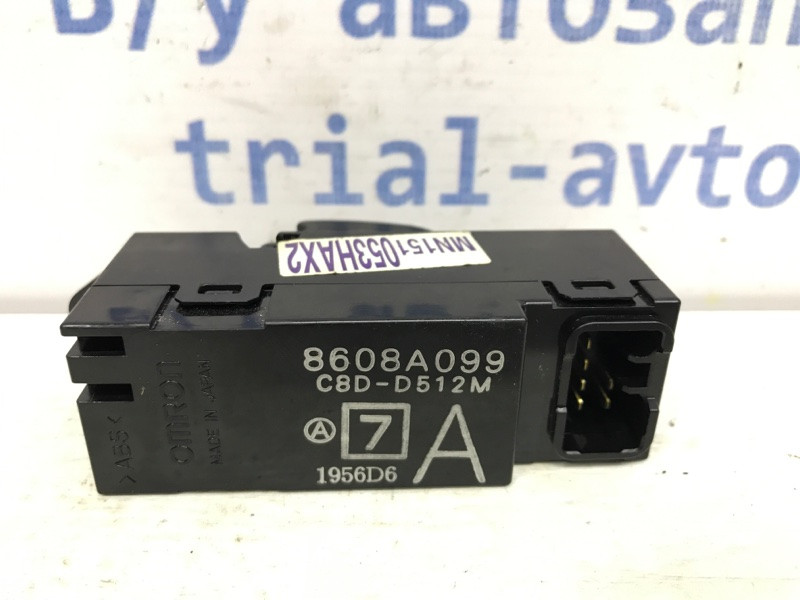 Кнопка стеклоподъемника Mitsubishi Lancer 9 1.6 БЕНЗИН 4G18 2003 (б/у) Киев - изображение 3