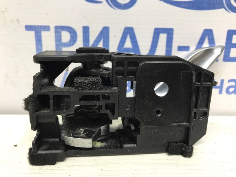 Ручка двери внутренняя правая Mazda 3 BM 2.2 DIESEL 2013 (б/у) Киев - изображение 3