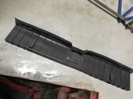 Б/у накладка задней панели багажника Mercedes W168 A1686930091 Кропивницкий - изображение 2