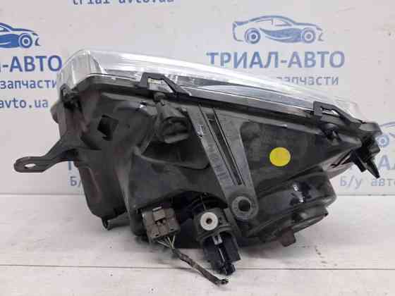 Фара правая галоген Dacia Duster HS 1.5 DIESEL K9K 2010 (б/у) Київ