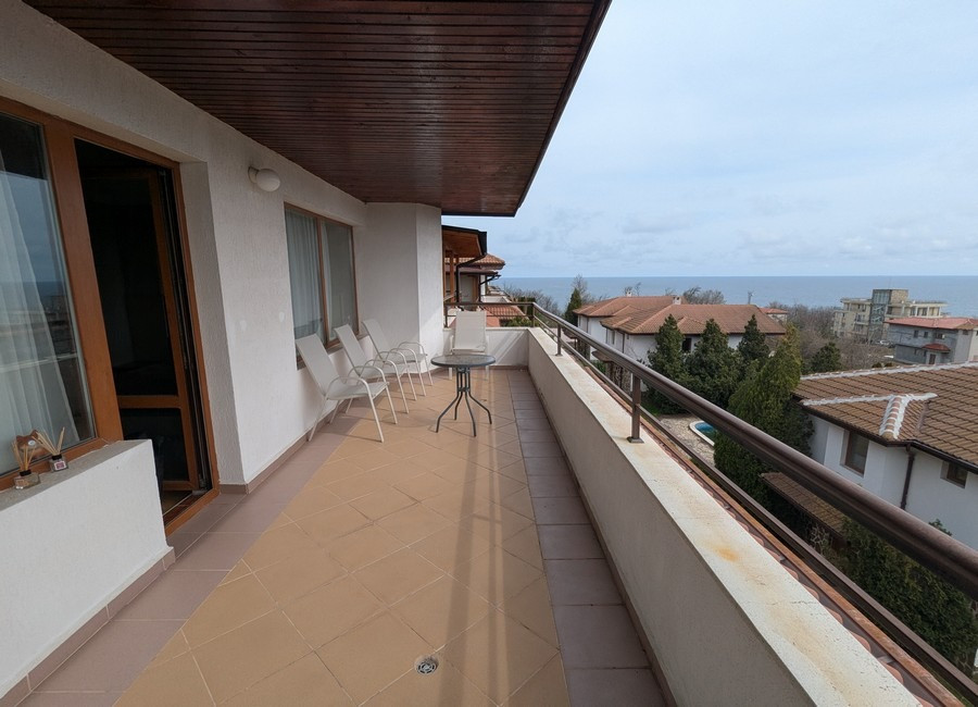 Большой дом в закрытом комплексе, в 200 м от моря, в г. Бяла Одеса - зображення 11