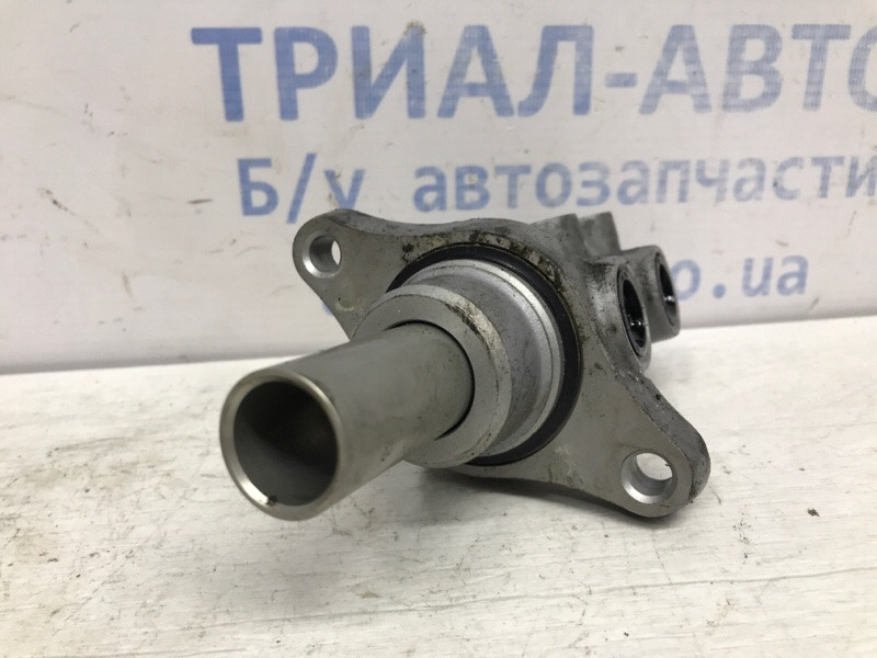 Тормозной цилиндр главный Mitsubishi ASX GA 1.8 DIESEL 4N13 2010 (б/у) Київ - зображення 3