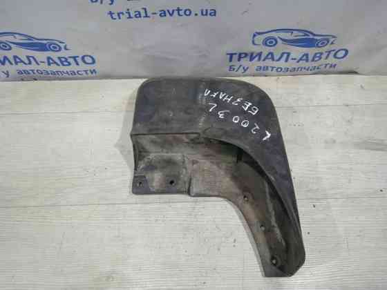 Брызговик задний левый Mitsubishi L200 KB 2.5 ДИЗЕЛЬ 4D56U 2006 (б/у) Київ