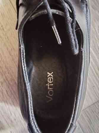 Для Вашого хлопчика стильні шкіряні туфлі london cobbler vortex, розмір 35 Полтава