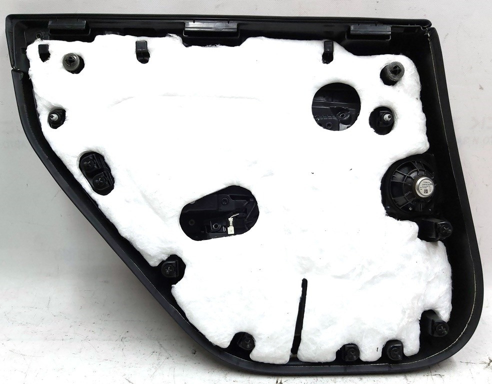 1Карта двери задней правой в сборе PREM BLACK с повреждениемTesla model 3 1090415-01-M Київ - зображення 2