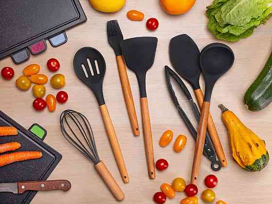 Набор силиконовых кухонных принадлежностей Kamille 8 предметов черный Одеса